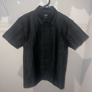 Black Boohoo Men’s Large Button Up Shirt